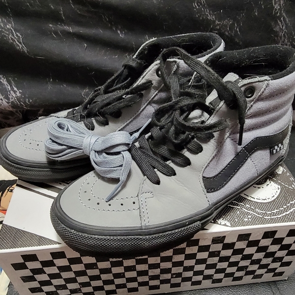 Vans sk8-hi nubuck blue/black wm 8.5/ mn 7.0 - Picture 2 of 2